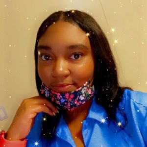 Meet your Posher, Tia